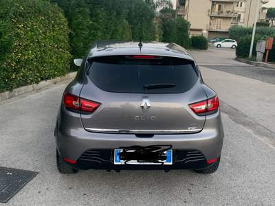 Renault Clio null Grigio usata Volla