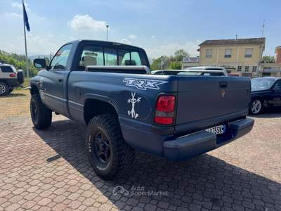 Dodge RAM RAM 5.9 V8  / SHORT CAB / 4X4 / GOMME 33'' Blu/Azzurro usata Medesano