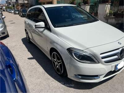 Mercedes-Benz Classe B Mercedes Classe b  Bianco usata Napoli