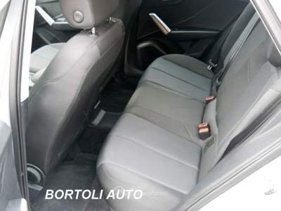 Audi Q2 30 TDI 28.000 KM  S-TRONIC BUSINESS AUTOMATICA Grigio usata Mirandola