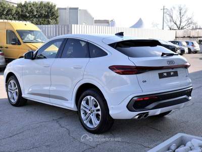 Audi Q5 Sportback NEW 2.0 Tdi Q. 204cv S-tr. S.line edit. Bianco usata Civita Castellana