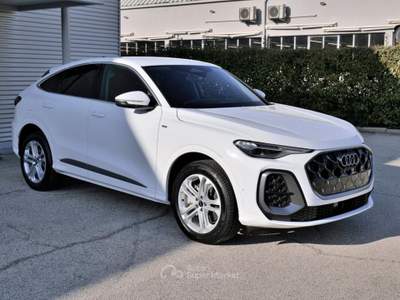 Audi Q5 Sportback NEW 2.0 Tdi Q. 204cv S-tr. S.line edit. Bianco usata Civita Castellana