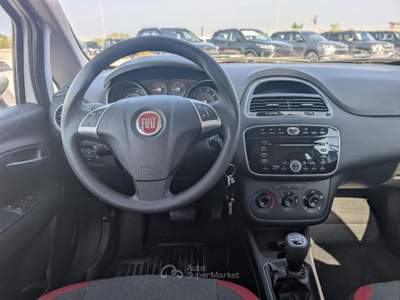 Fiat Punto 1.4 S&S 8V Dualogic 5 porte Lounge Bianco usata Barletta