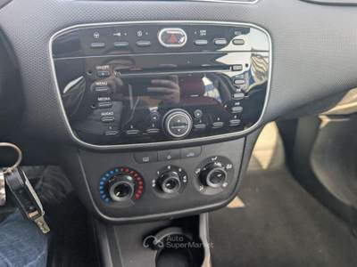 Fiat Punto 1.4 S&S 8V Dualogic 5 porte Lounge Bianco usata Barletta
