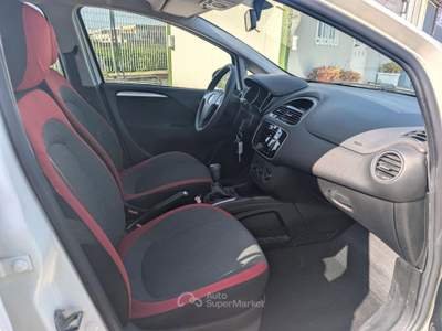 Fiat Punto 1.4 S&S 8V Dualogic 5 porte Lounge Bianco usata Barletta