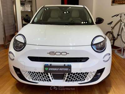 Fiat 600 Hybrid 110 CV DCT MHEV La Prima Bianco usata Afragola