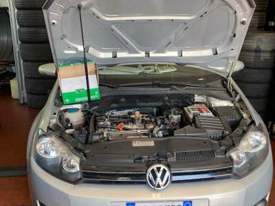 Volkswagen Golf Auto appena lavorata in officina usata Monza