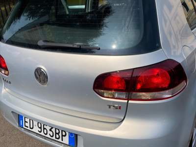 Volkswagen Golf Auto appena lavorata in officina usata Monza