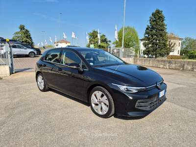 Volkswagen Golf 2.0 TDI 150 CV DSG SCR Style Nero usata Medesano