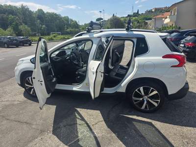 Peugeot 2008 Unico Propietario, Non Fumatore, Gancio Traino usata Poggio a Caiano