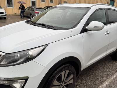 Kia Sportage Tenuta sempre in Garage privato, unico proprietario. Bianco usata Pesaro e Urbino