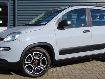 Fiat Panda 1.0 Hybrid City Life Argento usata Napoli