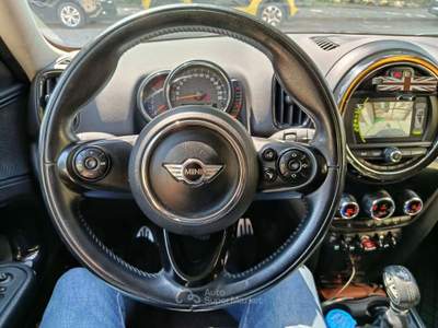 MINI Countryman MINI Countryman 2.0 Cooper SD Business #10514 Verde usata Novara