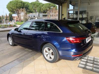 Audi A4 unico proprietario Blu/Azzurro usata Torrita di Siena