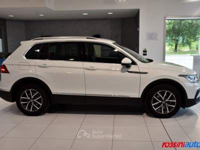 Volkswagen Tiguan 1.5 TSI 150 CV DSG LIFE + VIRTUAL COCKPIT + TECH P Bianco usata Quinzano D'oglio