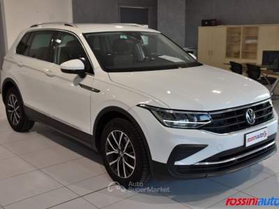 Volkswagen Tiguan 1.5 TSI 150 CV DSG LIFE + VIRTUAL COCKPIT + TECH P Bianco usata Quinzano D'oglio