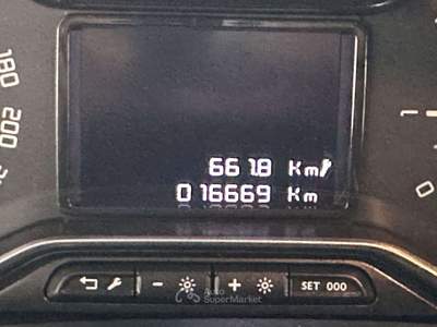 Citroen C3 Aircross C3 Aircross1.5 bluehdi Shine s Grigio usata Montecorvino Pugliano