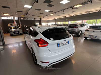 Ford Focus Focus IV 2015 5p 1.0 ecoboost ST-Line s Bianco usata Romano di Lombardia
