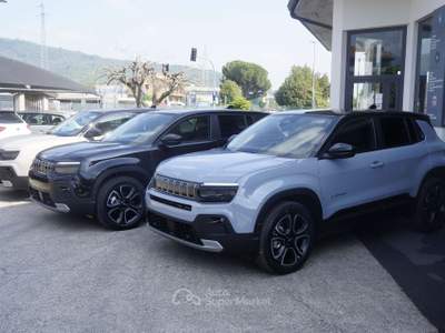 Jeep Avenger 1.2 turbo e-hybrid mhev Summit fwd 110cv edct6 TETTO PELLE Nero usata Gorlago