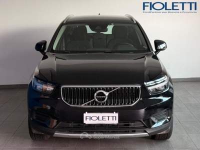 Volvo XC40 (2017--->) T3 GEARTRONIC MOMENTUM PRO Nero usata Manerbio