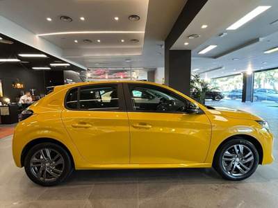 Peugeot 208 Allure PureTech 75 S/S Giallo usata Occhiobello