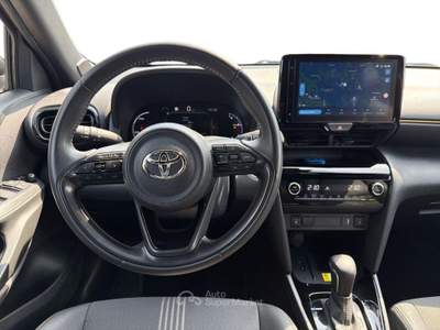 Toyota Yaris Cross 1.5H (116 CV) E-CVT Adventure Nero usata Varese