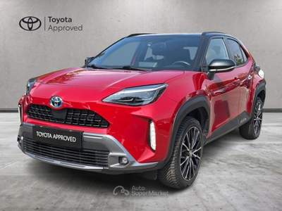 Toyota Yaris Cross 1.5H (116 CV) E-CVT Adventure Nero usata Varese