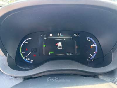 Toyota Yaris Cross 1.5H (116 CV) E-CVT Adventure Nero usata Varese