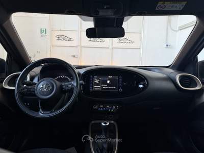 Toyota Aygo Aygo X 1.0 Lounge Air 72cv TUA DA 169,00 AL MESE Oro usata San Giuseppe Vesuviano