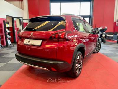 Peugeot 2008 PureTech 82 Allure S/S Rosso usata Cornate D'adda