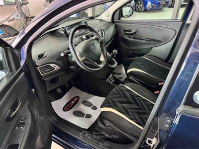 Lancia Ypsilon 5 porte Opening Edition Blu/Azzurro usata Torino