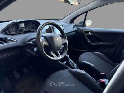 Peugeot 208 1° serie PureTech 82 5 porte Nero usata Rivignano Teor
