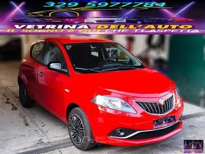 Lancia Ypsilon 1.0 FireFly 5p.S&S Hybryd Gold Rosso usata Ozzero
