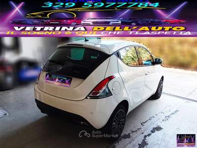 Lancia Ypsilon 1.0 FireFly 5p.S&S Hybryd Gold Bianco usata Ozzero