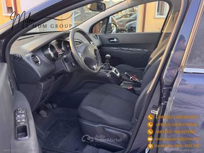 Peugeot 5008 5008 1.6 HDi 115 CV Business Grigio usata Este