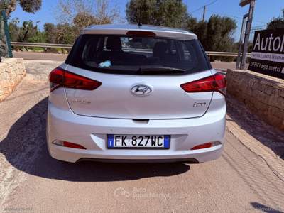 Hyundai i20 i20 1.1 CRDi 12V 5p. Style Argento usata San Michele Salentino