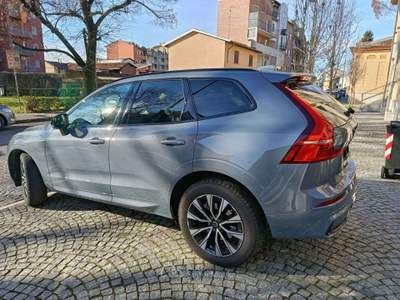 Volvo XC60 Plus Dark 2.0 B4 MHEV Grigio usata Novara