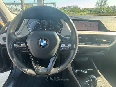 BMW Serie 1 116d 116 116d 5p. Advantage - 2022 139000 km Nero usata San Michele Salentino