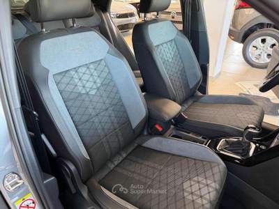 Volkswagen T-Roc 2.0 TDI SCR 150 CV DSG R-Line Argento usata Spoltore