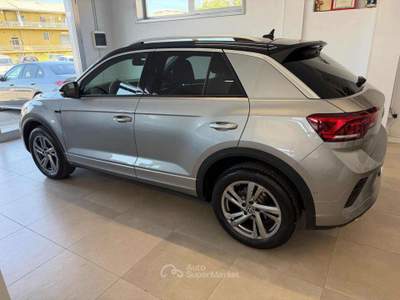 Volkswagen T-Roc 2.0 TDI SCR 150 CV DSG R-Line Argento usata Spoltore