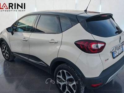 Renault Captur Captur I 2017 0.9 tce Intens 90cv Beige usata Massarosa