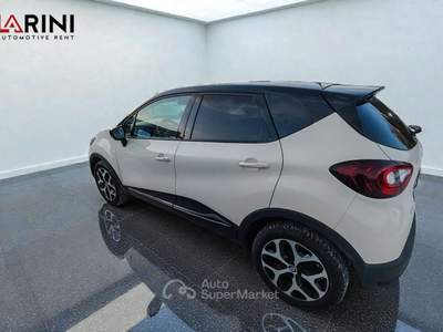 Renault Captur Captur I 2017 0.9 tce Intens 90cv Beige usata Massarosa