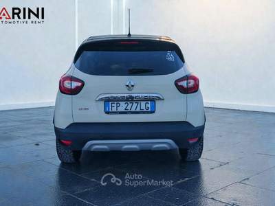 Renault Captur Captur I 2017 0.9 tce Intens 90cv Beige usata Massarosa