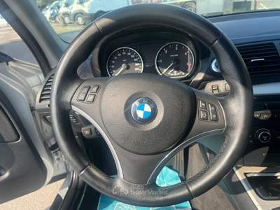 BMW Serie 1 118d 118d 2.0 143CV cat 5 porte DPF Argento usata Carmagnola