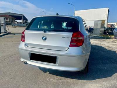 BMW Serie 1 118d 118d 2.0 143CV cat 5 porte DPF Argento usata Carmagnola
