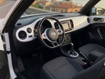 Volkswagen Maggiolino Maggiolino Cabrio Cabrio 1.6 tdi Design 105cv dsg Bianco usata Cattolica