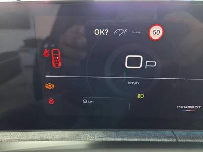 Peugeot 3008 Hybrid 145 e-DCS6 Allure KM ZERO UFFICIALE Nero usata Somma Vesuviana