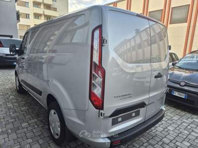 Ford Transit Custom 2.0 TDCI 280 L1H1  CAMBIO AUTOMATICO- 3 POSTI Argento usata LECCO