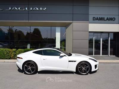 Jaguar F-Type 2.0 aut. Coupé R-Dynamic Bianco usata Cuneo