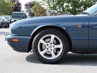 Jaguar XJ XJ6 4.0 SOVEREIGN automatic - ISCRITTA ASI Blu/Azzurro usata Cuneo